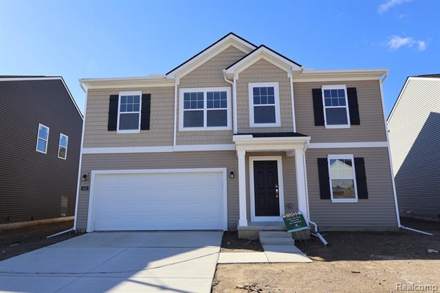 front view picture of 439 Hidden River West, Holly, MI. 48442