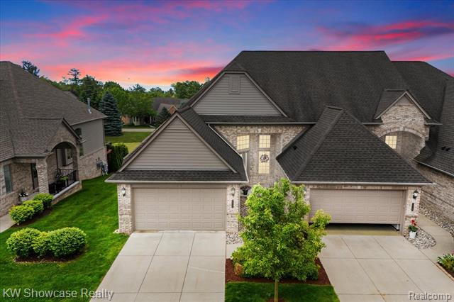 front view picture of 5624 Knob Hill Cir, Clarkston, MI. 48348