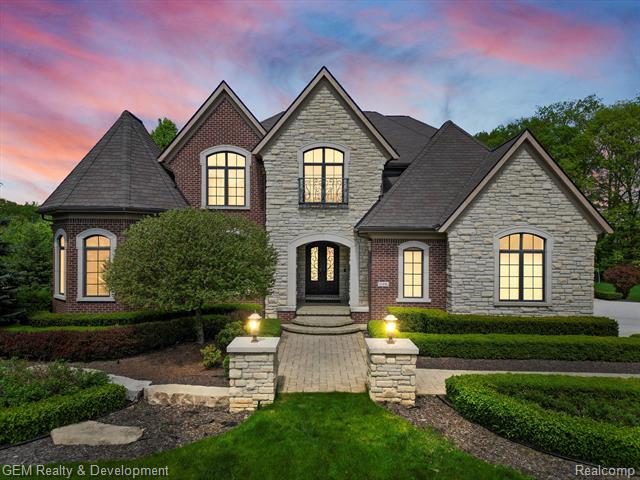 front view picture of 21416 Equestrian Trl, Northville, MI. 48167