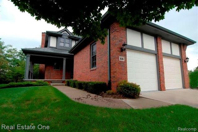 front view picture of 66 Sandhills Ln, Lake Orion, MI. 48362