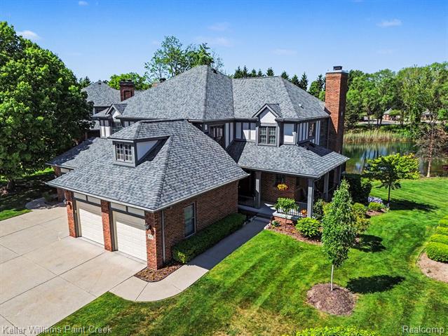 front view picture of 63 Burniah Ln, Lake Orion, MI. 48362