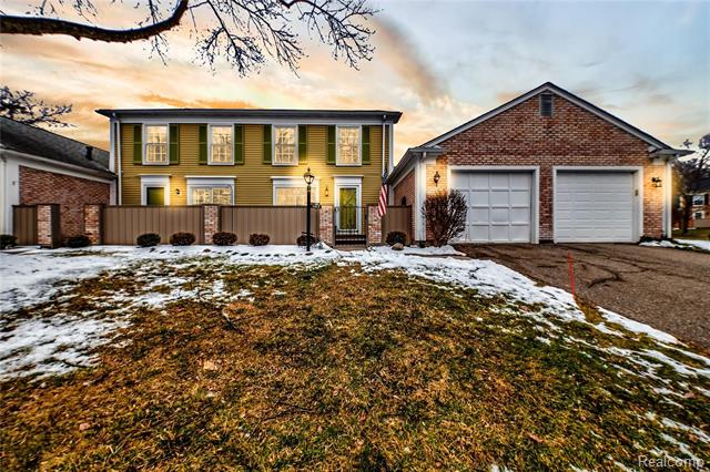 front view picture of 1417 Paddle Wheel Ln, Rochester, MI. 48306