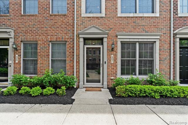 front view picture of 531 Graten St, Birmingham, MI. 48009