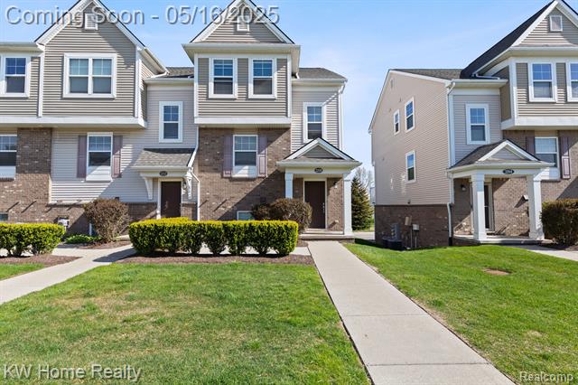 front view picture of 3208 Johanna Ware W, Wixom, MI. 48393