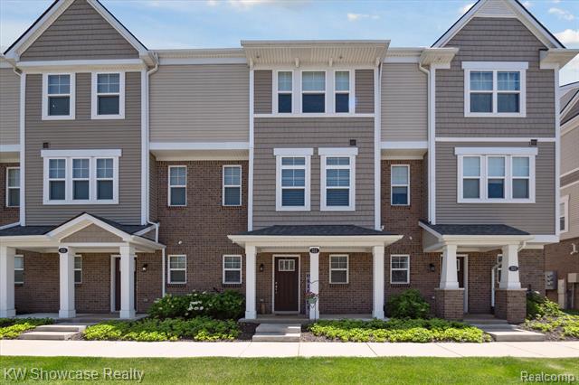 front view picture of 211 Monument Ln, Wixom, MI. 48393