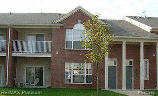 front view picture of 21105 Chesapeake Cir, Walled Lake, MI. 48390
