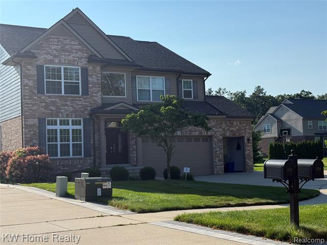 front view picture of 2724 Wyncliff Ct, Walled Lake, MI. 48390