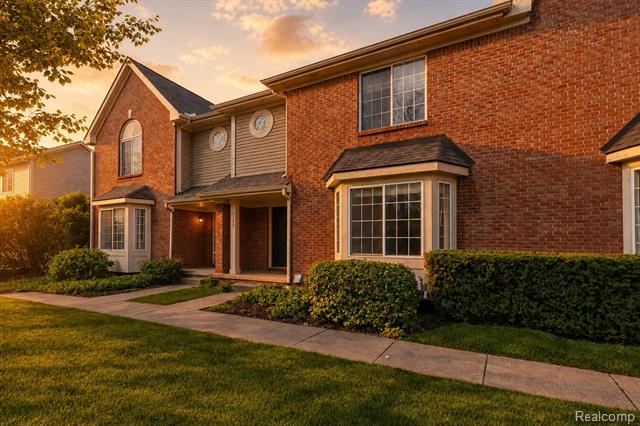 front view picture of 1513 Anne Dr, Royal Oak, MI. 48067