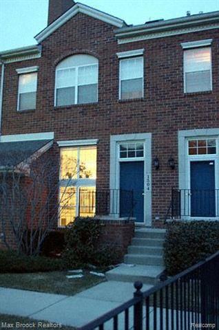 front view picture of 1504 Maryland Club Dr Unit 66, Royal Oak, MI. 48067