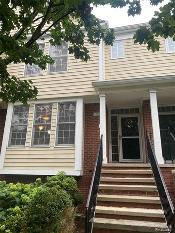 front view picture of 202 Stonebrooke Ct, Royal Oak, MI. 48067