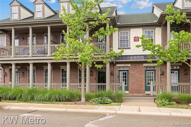 front view picture of 195 Jotham Ave, Auburn Hills, MI. 48326