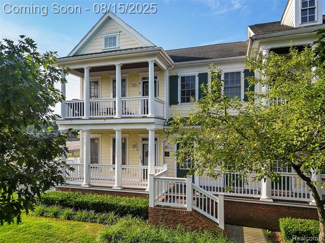 front view picture of 312 Beverly Ave, Auburn Hills, MI. 48326