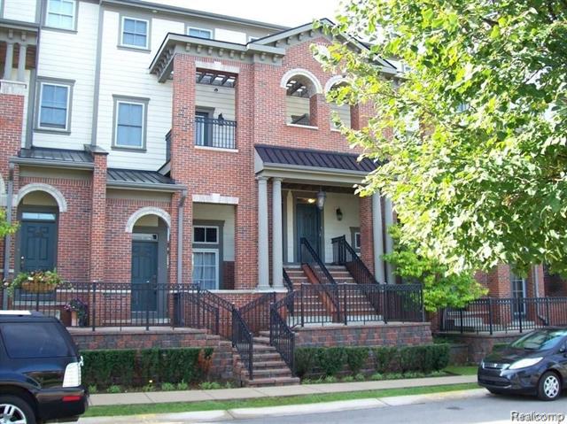 front view picture of 3890 Forester Blvd, Auburn Hills, MI. 48326