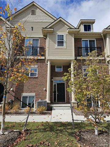 front view picture of 41668 Orianna Ln, Novi, MI. 48375