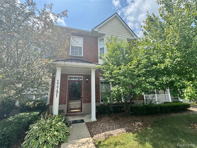 front view picture of 17791 Windflower Dr, Southfield, MI. 48076