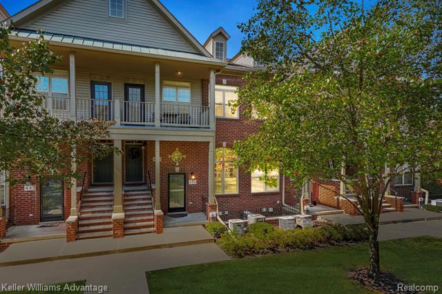 front view picture of 446 Boardwalk Dr, Walled Lake, MI. 48390