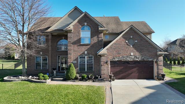 front view picture of 39222 Worthington Ct, Harrison Township, MI. 48045