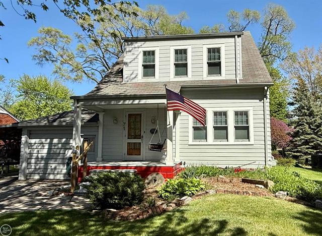 front view picture of 71 Lodewyck Ave, Mount Clemens, MI. 48043
