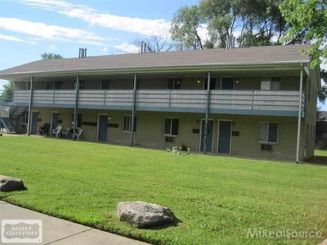 front view picture of 60 Logan St, Mount Clemens, MI. 48043