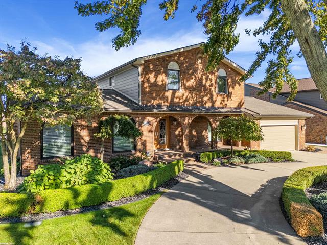 front view picture of 41380 Clairpointe, Harrison Township, MI. 48045