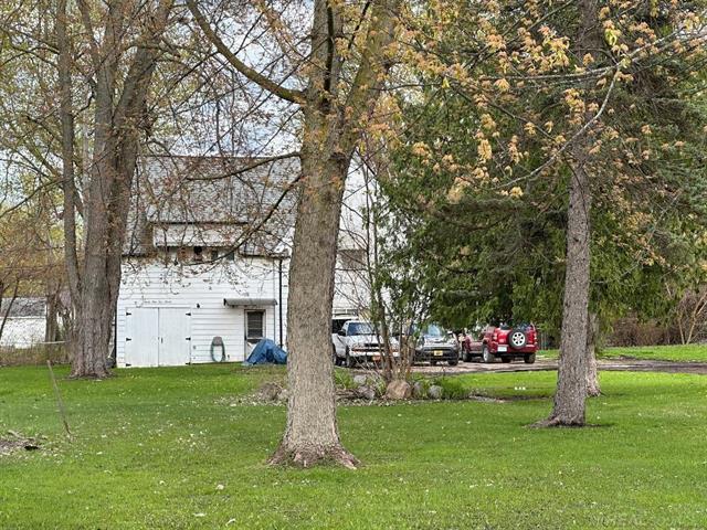 front view picture of 39190 Pineridge, Harrison Township, MI. 48045
