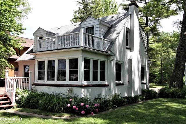 front view picture of 28800 North River, Harrison Township, MI. 48045