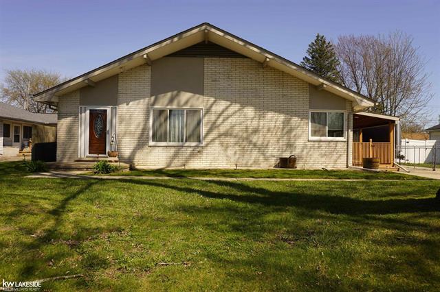 front view picture of 39660 Prentiss, Harrison Township, MI. 48045