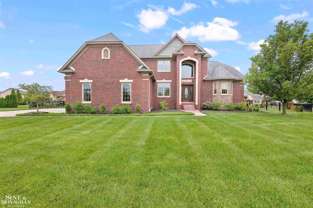 front view picture of 26898 Alderman Ct, Harrison Township, MI. 48045