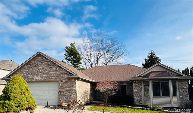 front view picture of 39852 Southpointe, Harrison Township, MI. 48045