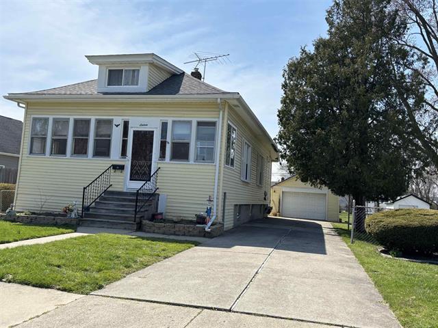 front view picture of 16 Sheridan St, Mount Clemens, MI. 48043