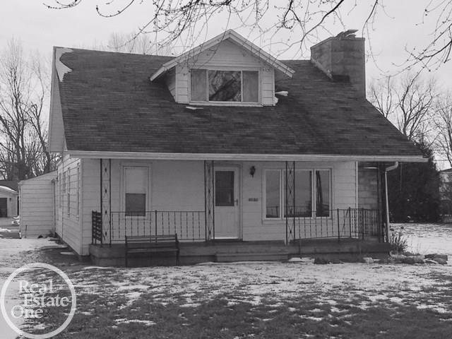 front view picture of 41180 Conger Bay, Harrison Township, MI. 48045