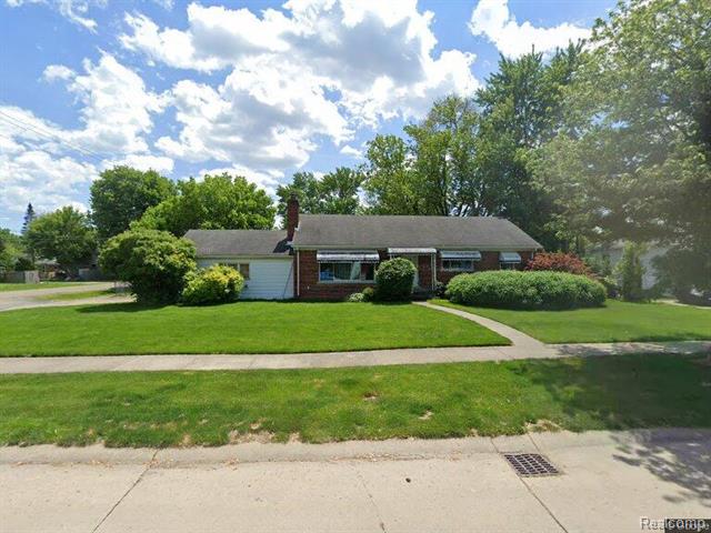 front view picture of 23592 Buckingham, Clinton Township, MI. 48036