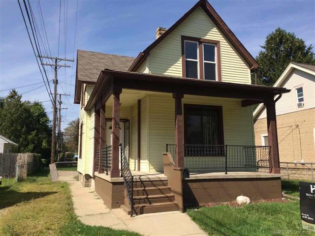 front view picture of 71 Grove Park Ave, Mount Clemens, MI. 48043