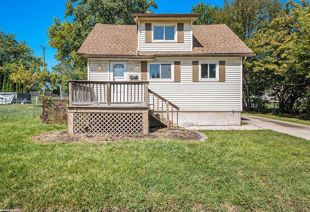 front view picture of 71 Boehme St, Mount Clemens, MI. 48043