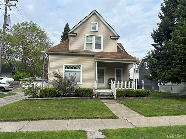 front view picture of 57 Madison St, Mount Clemens, MI. 48043