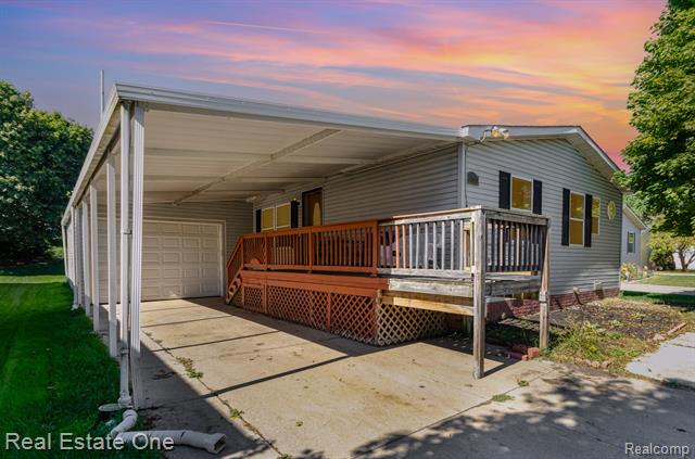 front view picture of 43529 Medea Dr, Clinton Township, MI. 48036