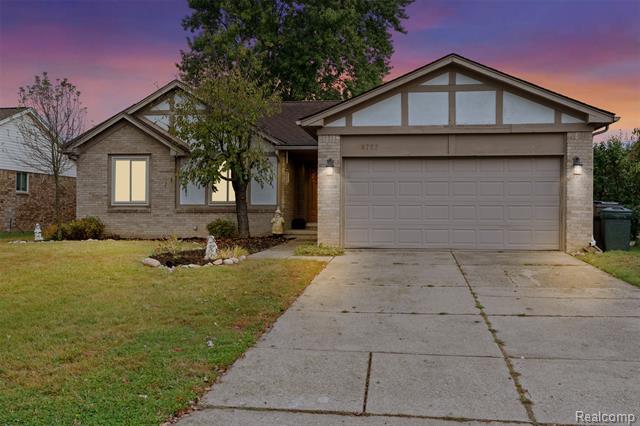 front view picture of 20757 Cueter Ln, Clinton Township, MI. 48038