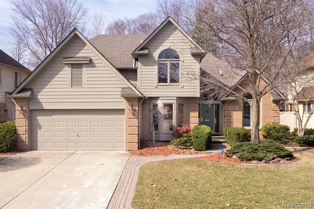 front view picture of 43331 Herring, Clinton Township, MI. 48038