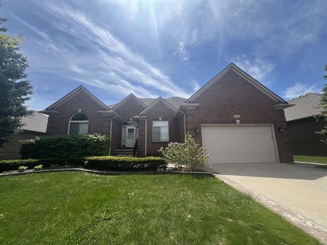 front view picture of 17542 Goldeneye Dr, Clinton Township, MI. 48038