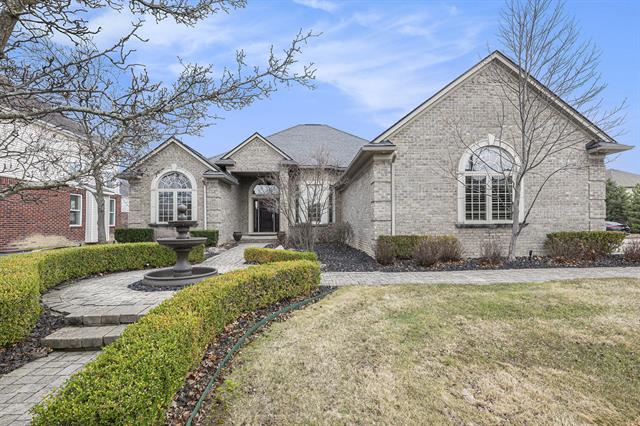 front view picture of 43695 Harlequin Ln, Clinton Township, MI. 48038