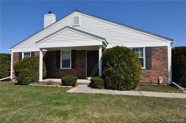 front view picture of 15733 Charleston Dr, Clinton Township, MI. 48038