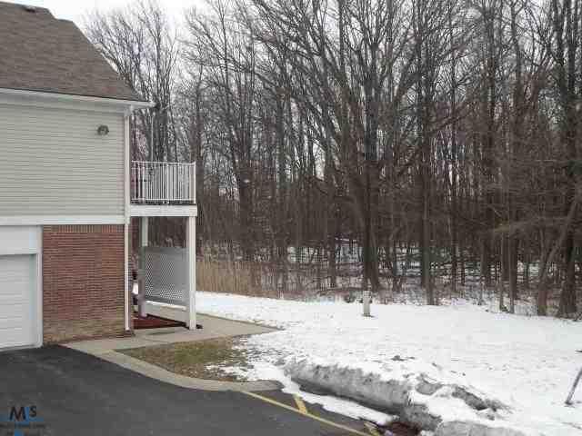 front view picture of 16250 Grandview Dr, Macomb, MI. 48044