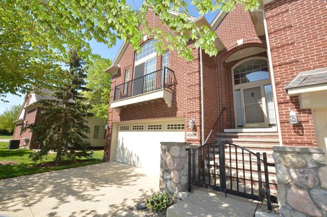 front view picture of 45815 Grant Ct, Macomb, MI. 48044