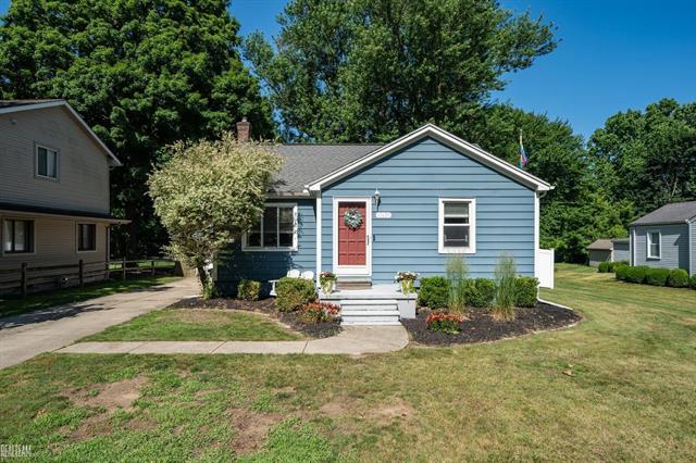 front view picture of 45425 North Branch D, Macomb, MI. 48042