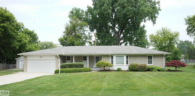 front view picture of 23187 Duprey Dr, Macomb, MI. 48042