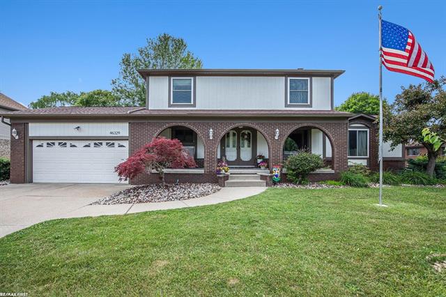front view picture of 46329 Community Cent, New Baltimore, MI. 48047