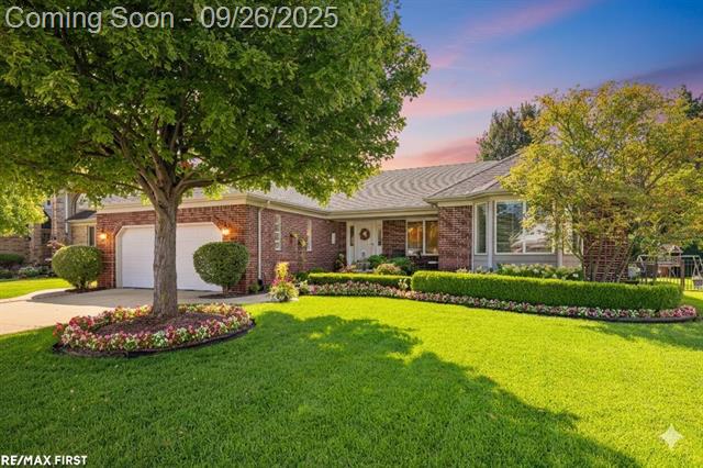 front view picture of 22462 Brantingham Rd, Macomb, MI. 48044