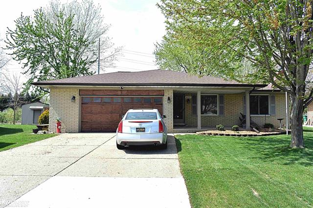 front view picture of 46515 Meadow Ln, Macomb, MI. 48044