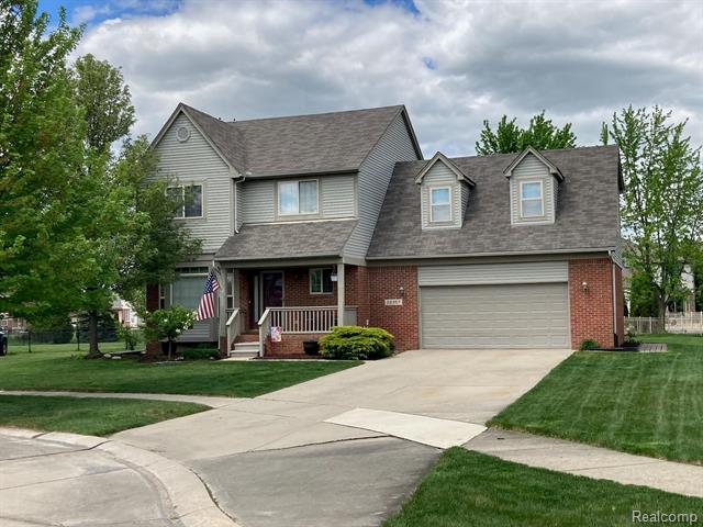 front view picture of 22357 Case Ct, Macomb, MI. 48044