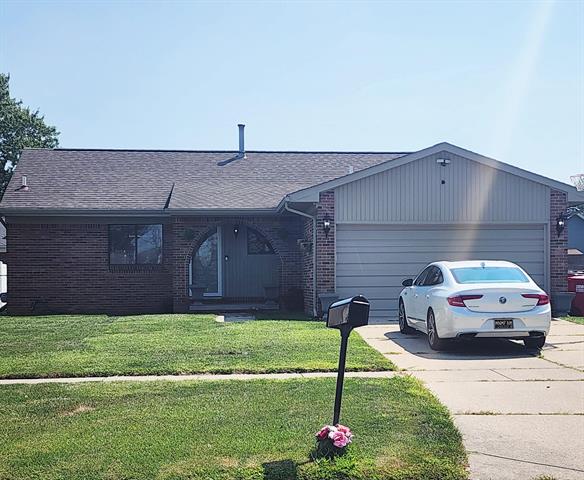 front view picture of 46462 Plum Grove Rd, Macomb, MI. 48044